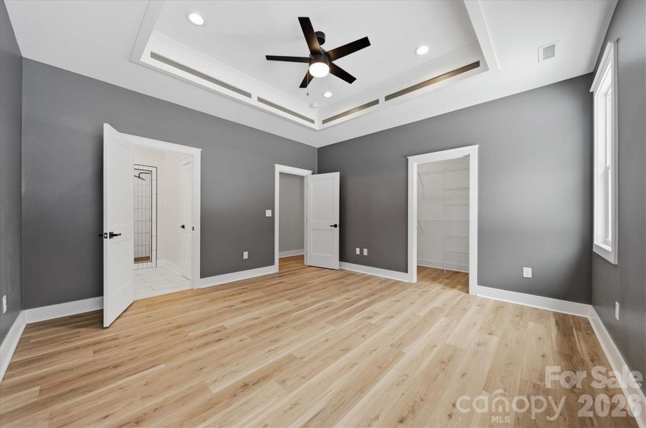 Spacious, unfurnished interior of a new home in , Maiden (Image 26).