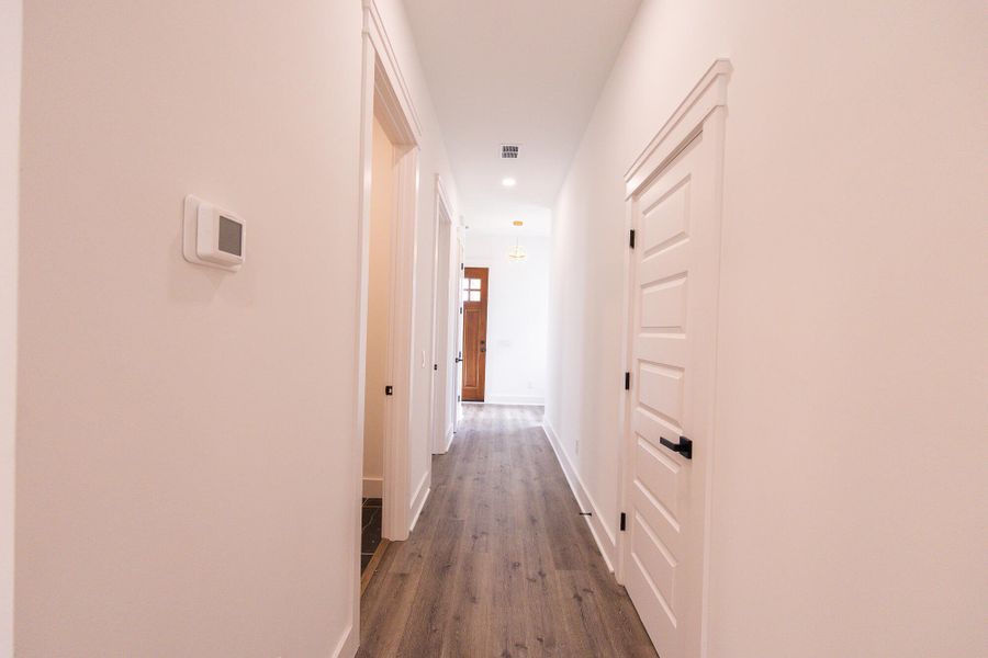 Spacious, unfurnished interior of a new home in , North Charleston (Image 84).