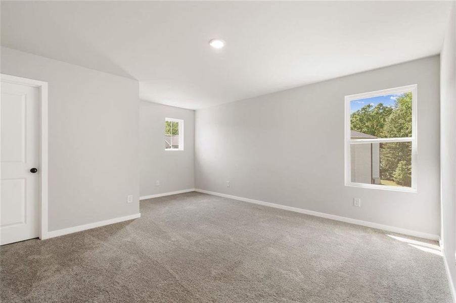 Spacious, unfurnished interior of a new home in Windsong Estates, McDonough (Image 28).