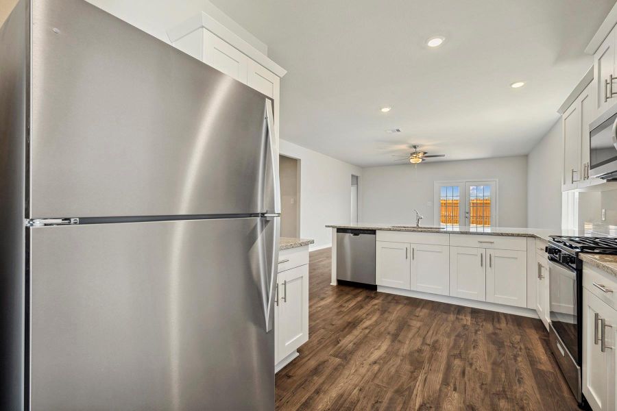 Furnished interior view inside a new home in Pinewood Trails, Cleveland (Image 10).