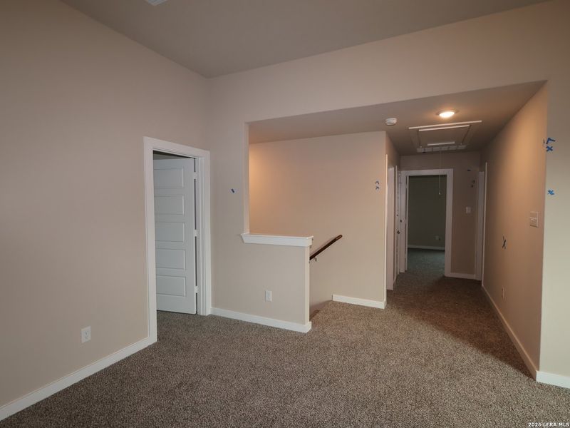 Spacious, unfurnished interior of a new home in Winding Brook, San Antonio (Image 28). Spacious, unfurnished interior of a new home in Winding Brook, San Antonio (Image 28).