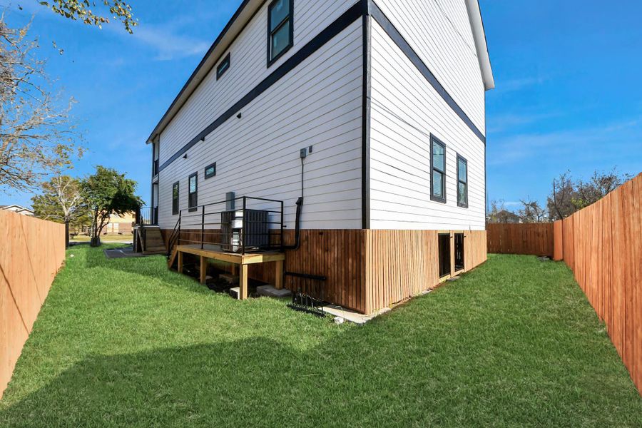 Exterior details and patio area of a home in , Houston (Image 37).