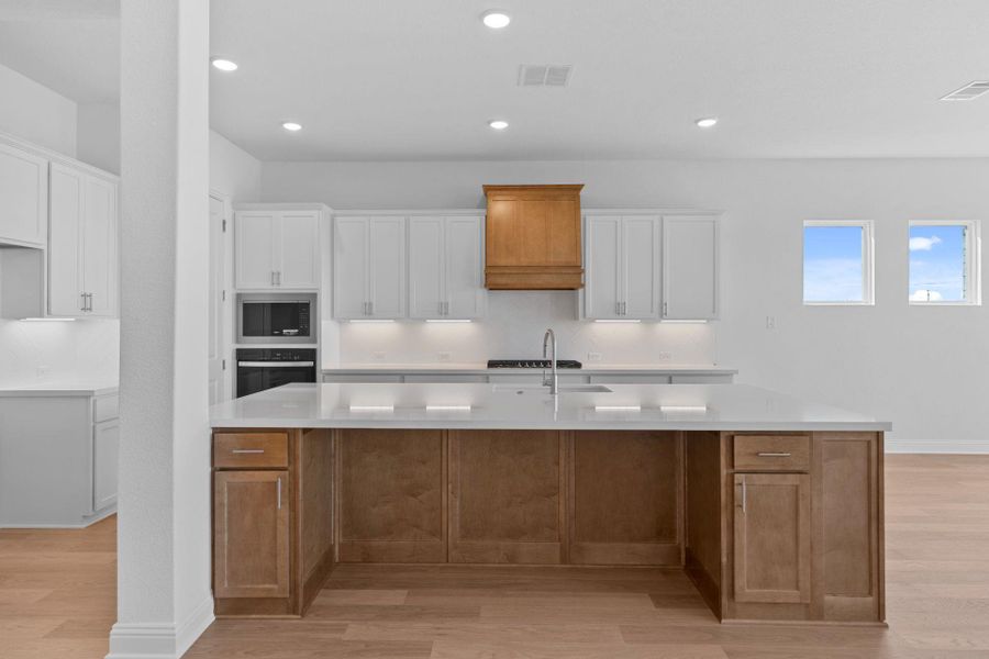 Gorgeous Open Concept Kitchen