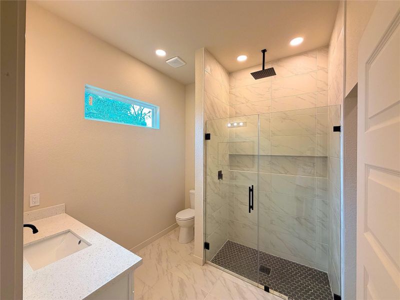 Furnished interior view inside a new home in , Baytown (Image 5).