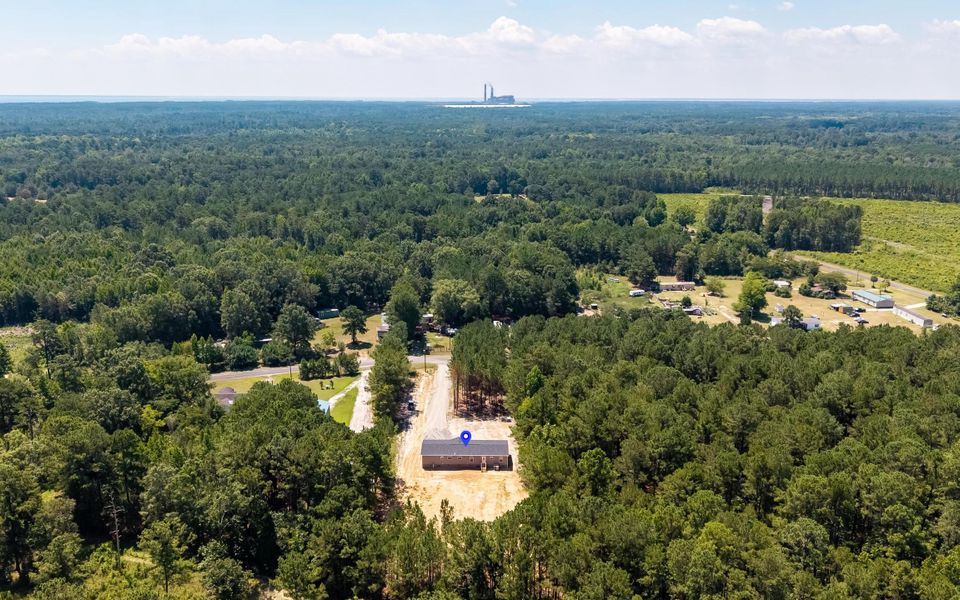 Natural landscape and outdoor views near in Pineville (Image 45). Natural landscape and outdoor views near in Pineville (Image 45).