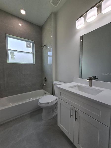 Furnished interior view inside a new home in , Port Charlotte (Image 25).