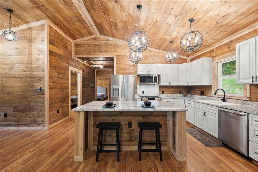 Furnished interior view inside a new home in , Jasper (Image 14).