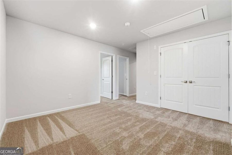 Spacious, unfurnished interior of a new home in Parkway James, Snellville (Image 27). Spacious, unfurnished interior of a new home in Parkway James, Snellville (Image 27).