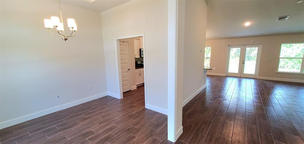Spacious, unfurnished interior of a new home in Port Charlotte, Port Charlotte (Image 7).