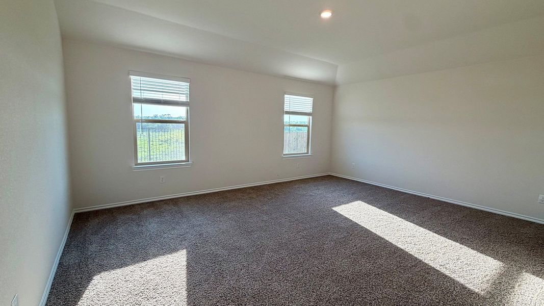 Spacious, unfurnished interior of a new home in Northspur, Terrell (Image 10).
