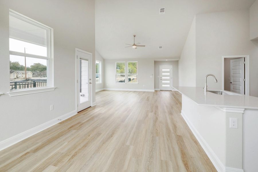 Image 50 of a home in Lago Vista.