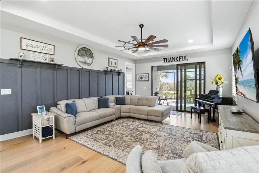 Furnished interior view inside a new home in , Venice (Image 30).