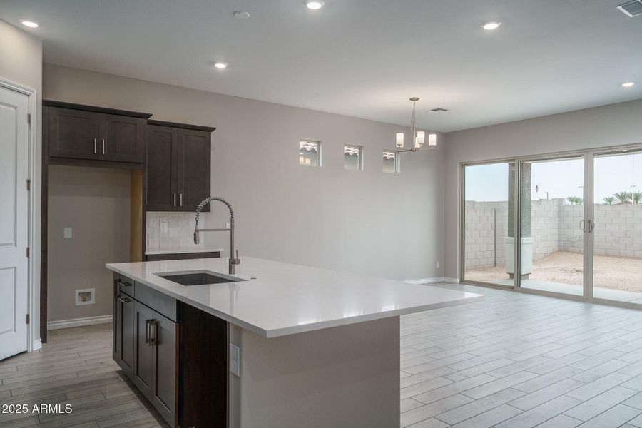 2) KITCHEN 2) KITCHEN