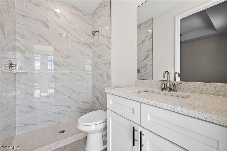 Furnished interior view inside a new home in Cape Coral, Cape Coral (Image 12).