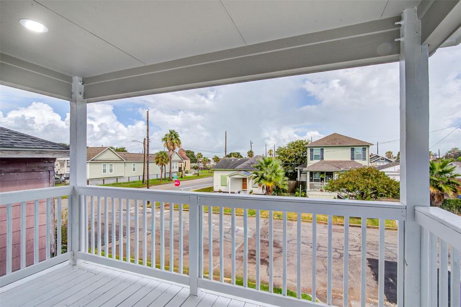 Exterior details and patio area of a home in , Galveston (Image 26).
