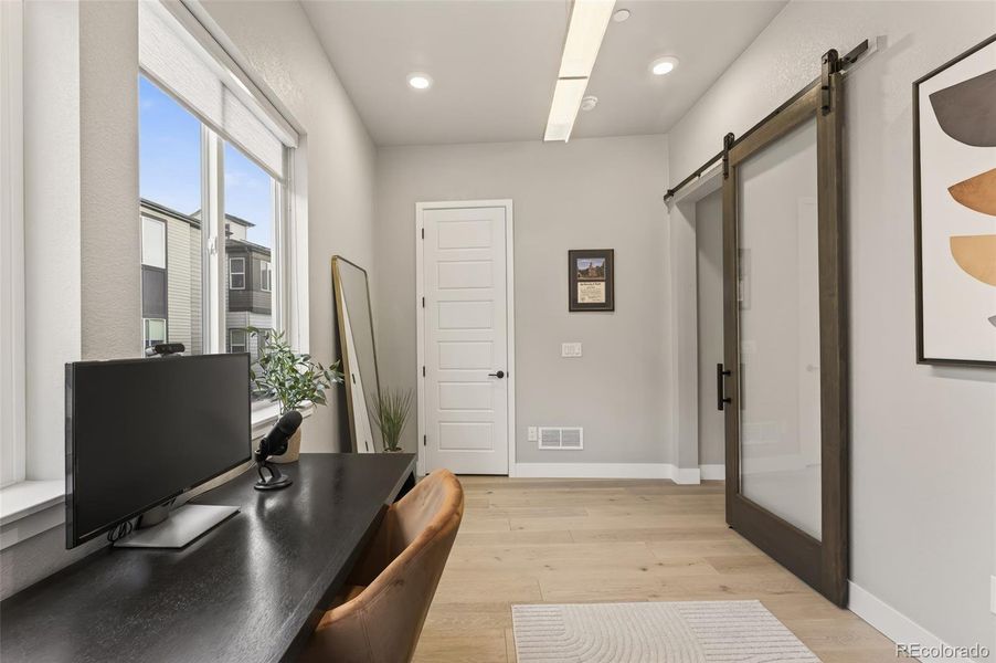 Furnished interior view inside a new home in Baseline, Broomfield (Image 16).