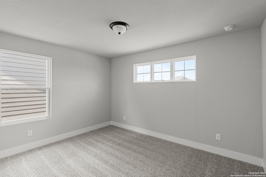 Spacious, unfurnished interior of a new home in Skybrooke, San Antonio (Image 25). Spacious, unfurnished interior of a new home in Skybrooke, San Antonio (Image 25).