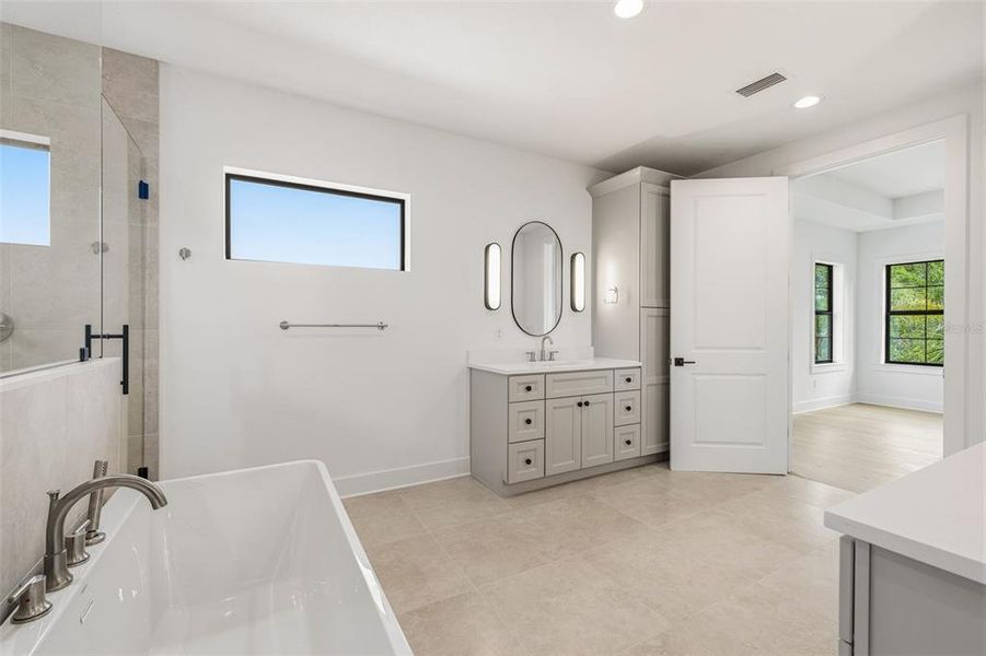 Furnished interior view inside a new home in , Tampa (Image 9).