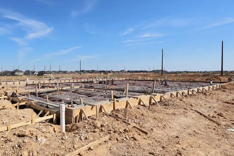 Every foundation at DWH is engineered and it’s inspected three times! We do not do “batch” testing. Rest easy knowing your foundation comes with a 10 year warranty. Every foundation at DWH is engineered and it’s inspected three times! We do not do “batch” testing. Rest easy knowing your foundation comes with a 10 year warranty.