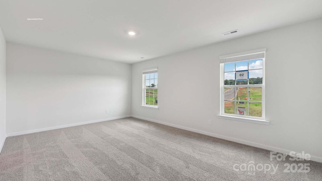 Spacious, unfurnished interior of a new home in Clark Creek Landing, Lincolnton (Image 17).