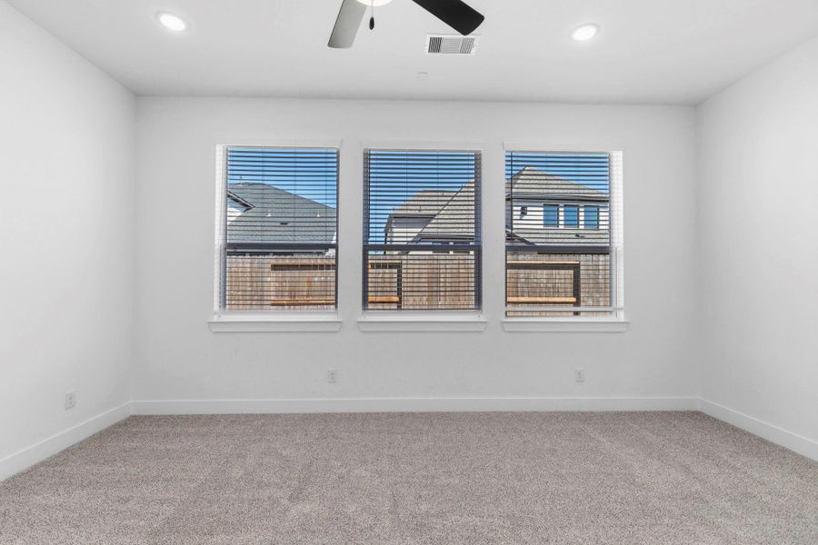 Spacious, unfurnished interior of a new home in Jubilee, Hockley (Image 34).