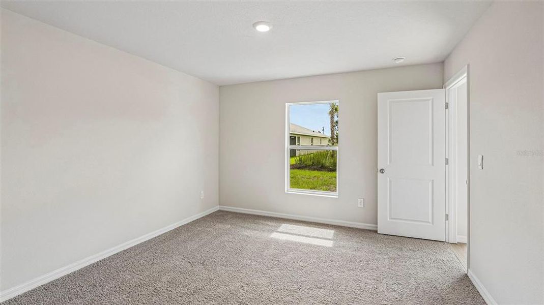 Spacious, unfurnished interior of a new home in Oakfield Lakes, Parrish (Image 9). Spacious, unfurnished interior of a new home in Oakfield Lakes, Parrish (Image 9).
