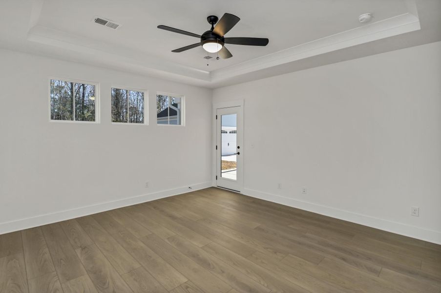 Spacious, unfurnished interior of a new home in Clubside Reserve at Summerlake, Lexington (Image 42).