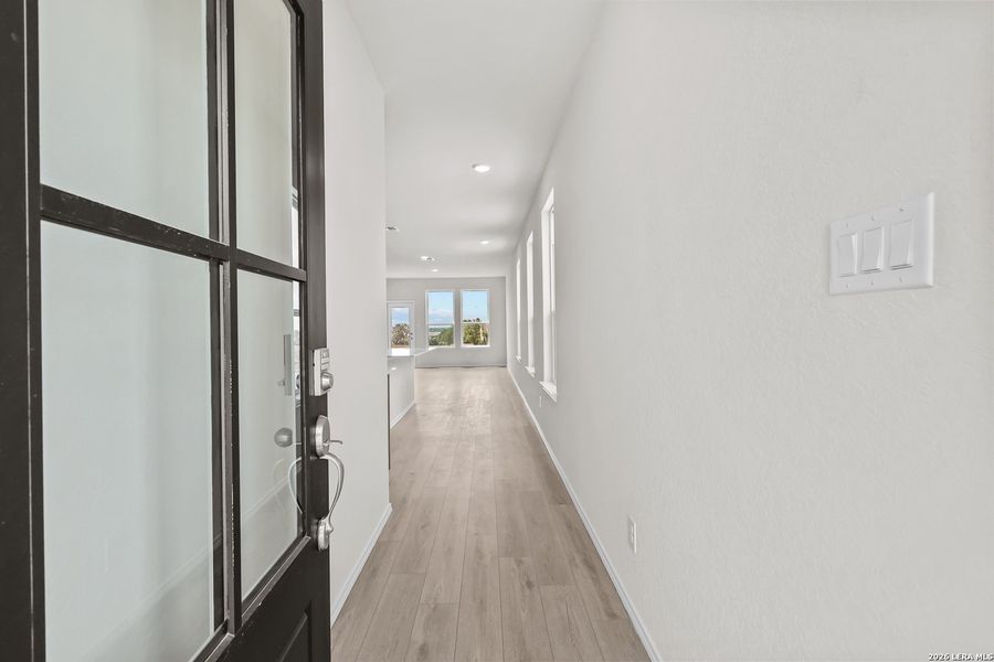Spacious, unfurnished interior of a new home in Meadows at Oak Creek, San Antonio (Image 29). Spacious, unfurnished interior of a new home in Meadows at Oak Creek, San Antonio (Image 29).