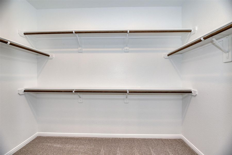 Spacious, unfurnished interior of a new home in Aldeana - Paintbrush Collection, Bonney (Image 33).