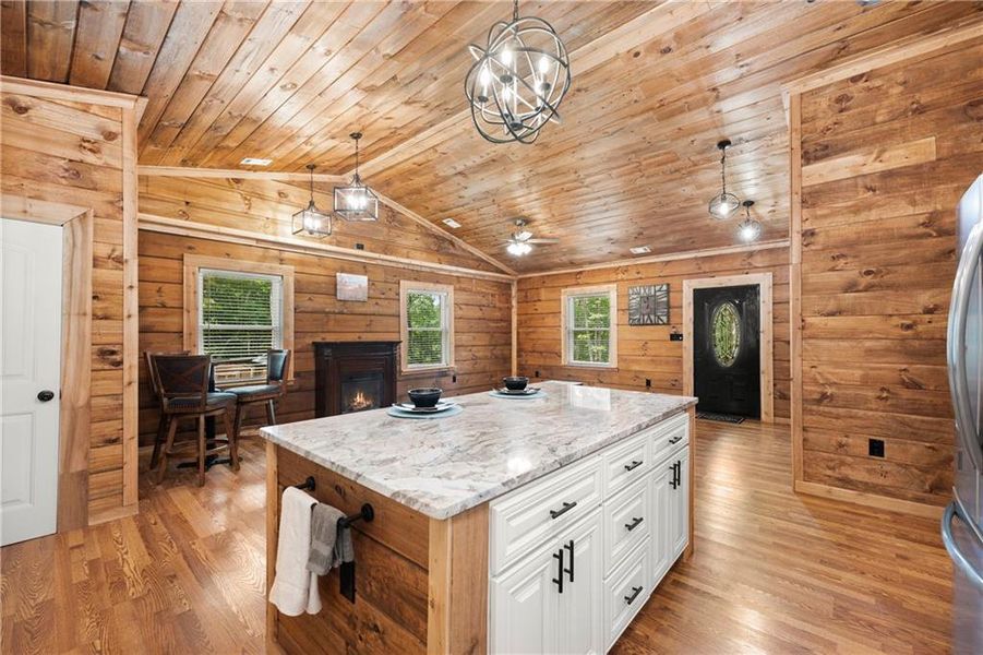 Furnished interior view inside a new home in , Jasper (Image 9).