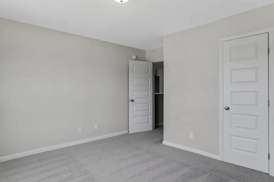 Representative unfurnished interior of a home built from the The Cedar Creek by RTS Homes in Doctor's Creek, Ludowici (Image 22).