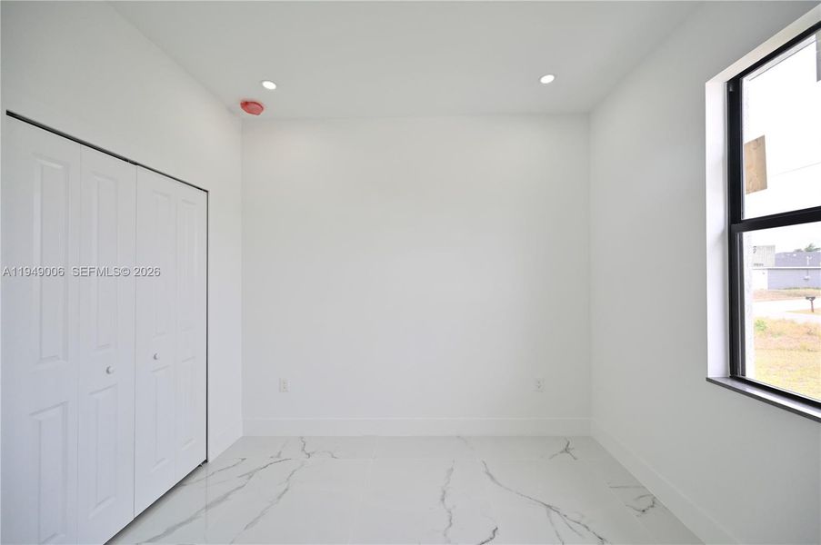 Spacious, unfurnished interior of a new home in , Lehigh Acres (Image 47).