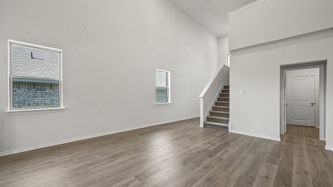 Spacious, unfurnished interior of a new home in Elevon, Lavon (Image 16).