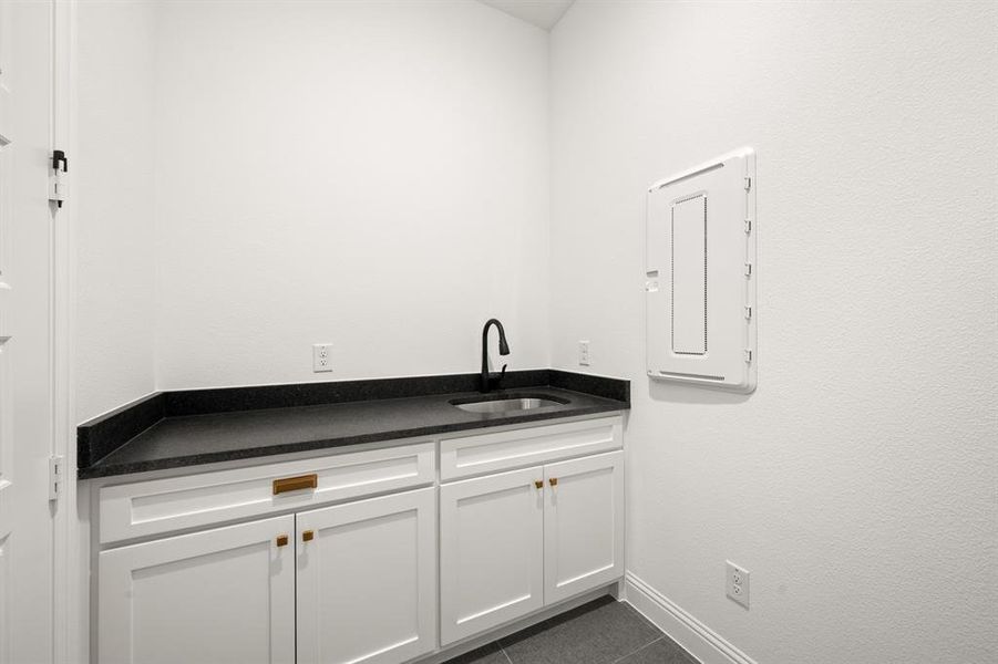 4728 Hawthorn Hills- Utility-1