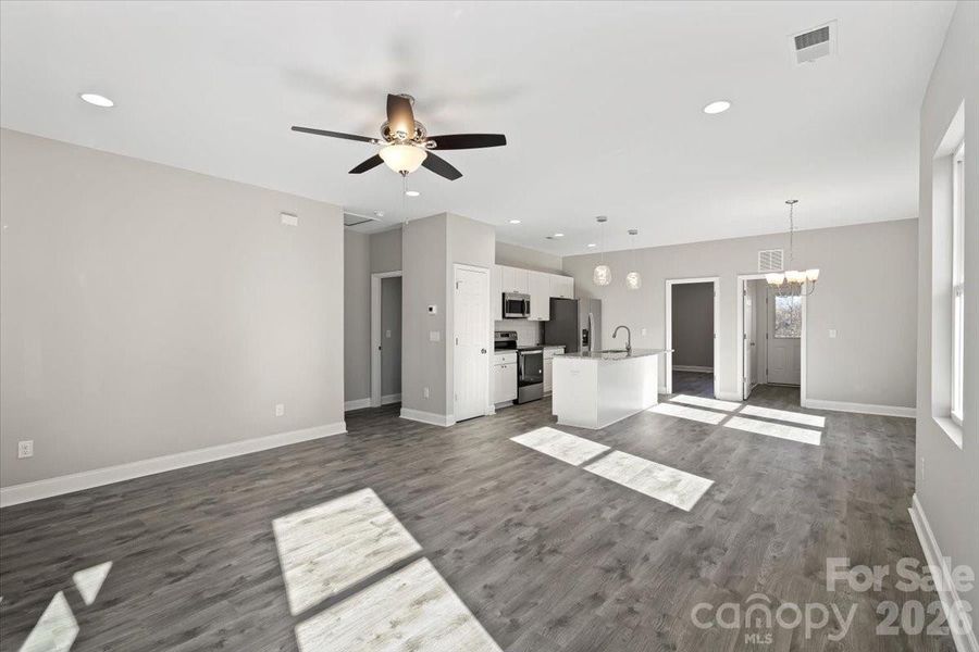 Spacious, unfurnished interior of a new home in , Shelby (Image 17).