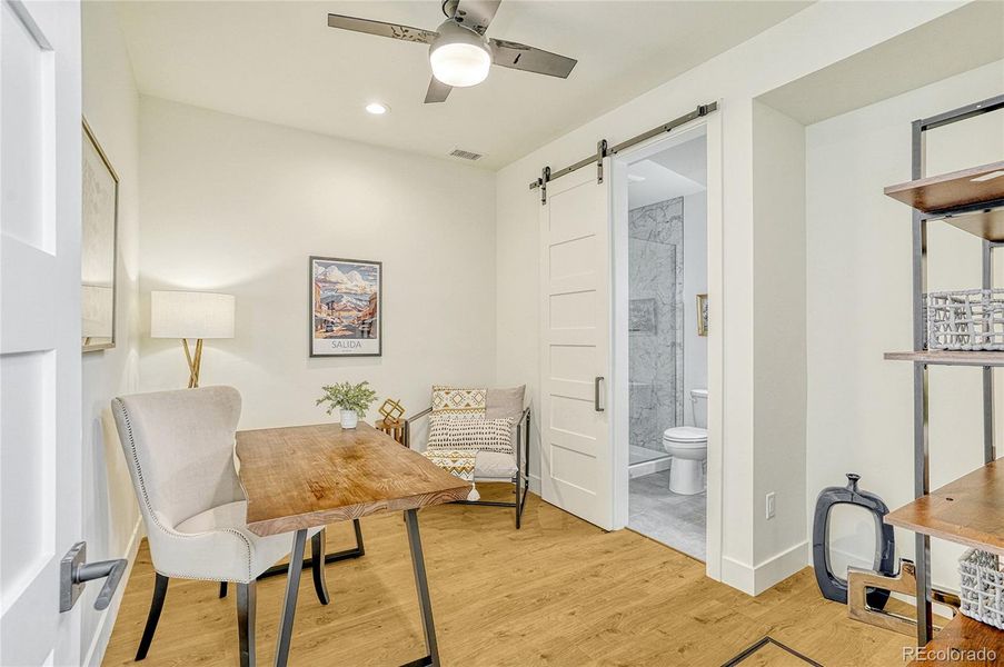 bonus room/office bonus room/office