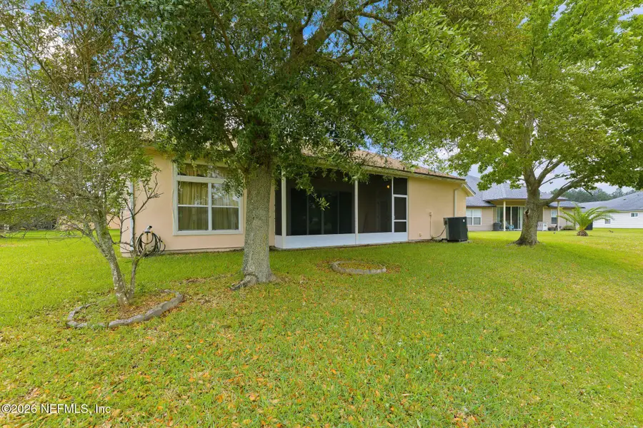 Exterior details and patio area of a home in , Jacksonville (Image 25).