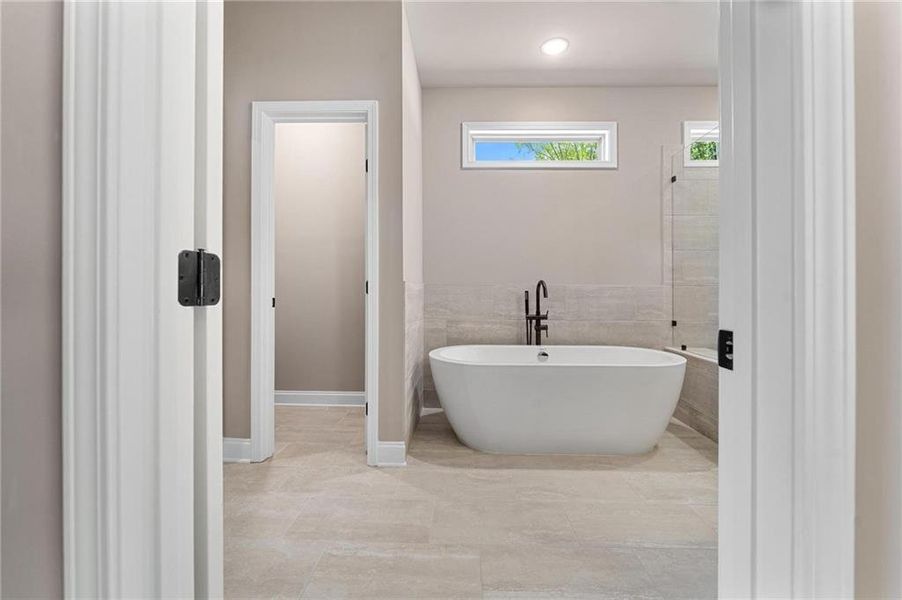 Furnished interior view inside a new home in , Jefferson (Image 8).