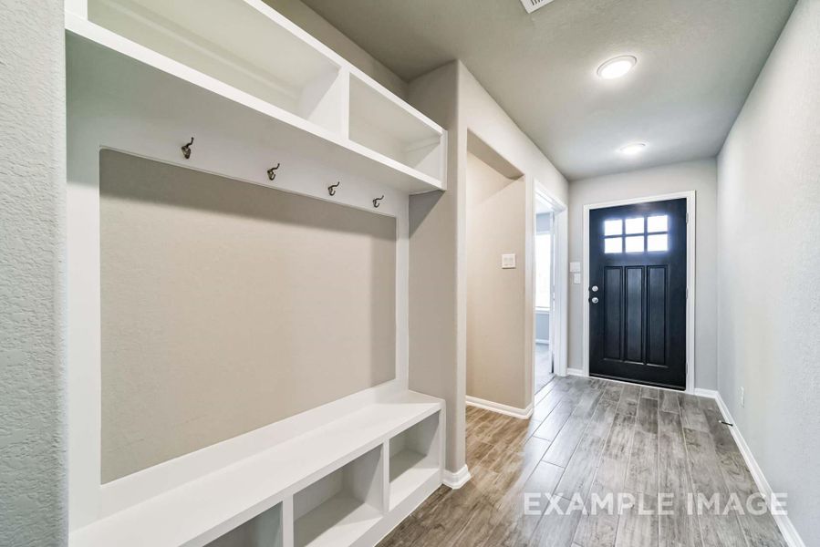 Spacious, unfurnished interior of a new home in River Ranch Meadows, Dayton (Image 18).