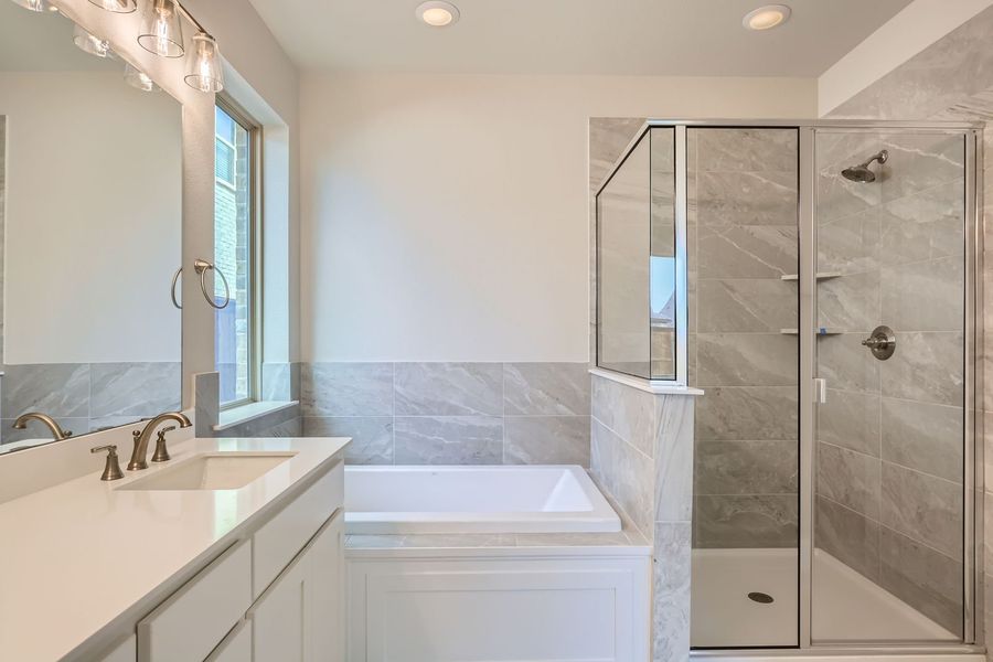 Plan 1477 - Representative Photo - Main Bathroom Plan 1477 - Representative Photo - Main Bathroom