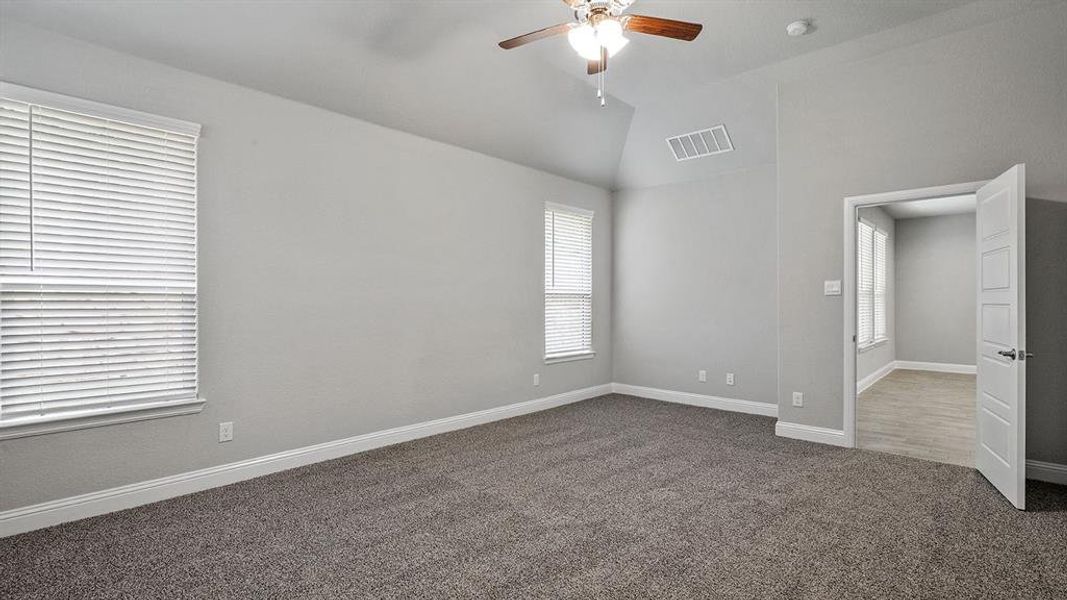 Spacious, unfurnished interior of a new home in Eagle Creek, Denton (Image 28). Spacious, unfurnished interior of a new home in Eagle Creek, Denton (Image 28).