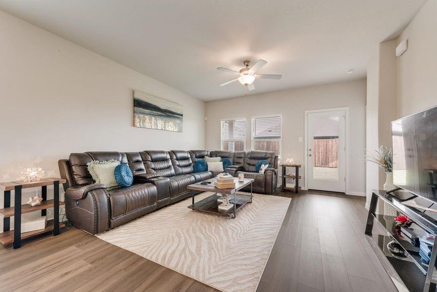 Furnished interior view inside a new home in , Lavon (Image 16).