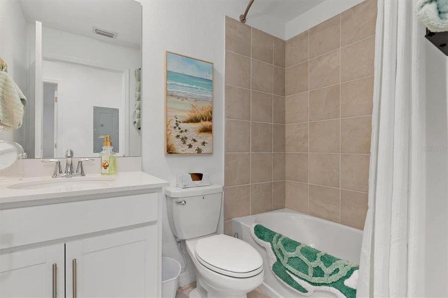 Furnished interior view inside a new home in Heritage Landing, Punta Gorda (Image 31).