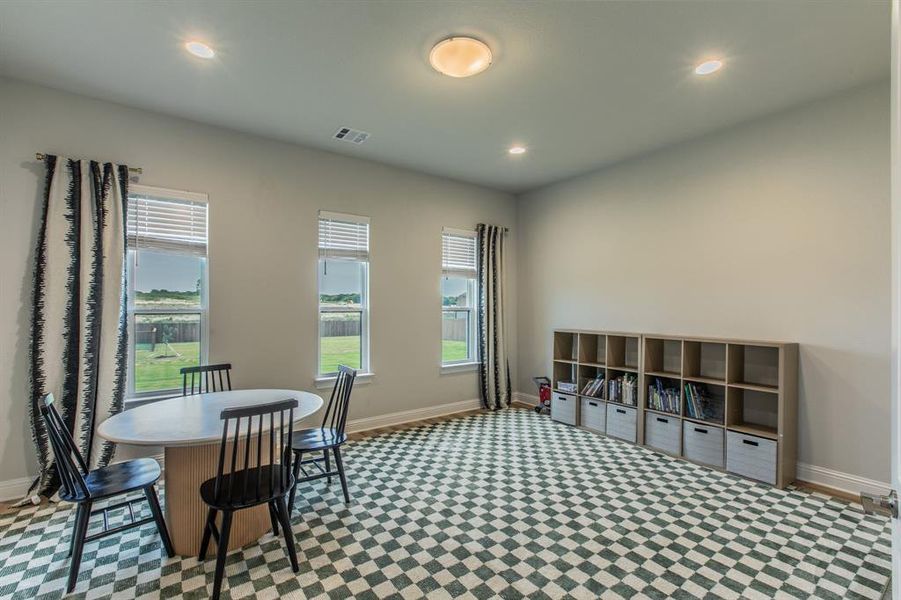 Furnished interior view inside a new home in , Lorena (Image 25).
