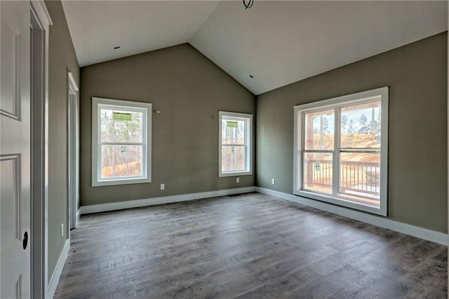 Spacious, unfurnished interior of a new home in , Talking Rock (Image 29).