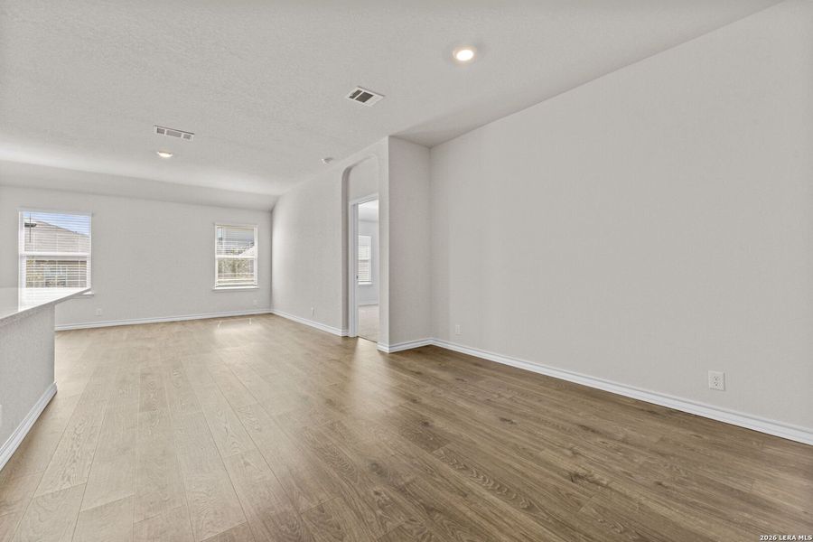 Spacious, unfurnished interior of a new home in Redbird Ranch, San Antonio (Image 21).