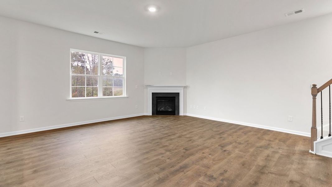 Spacious, unfurnished interior of a new home in Bryson Park, Lexington (Image 13).