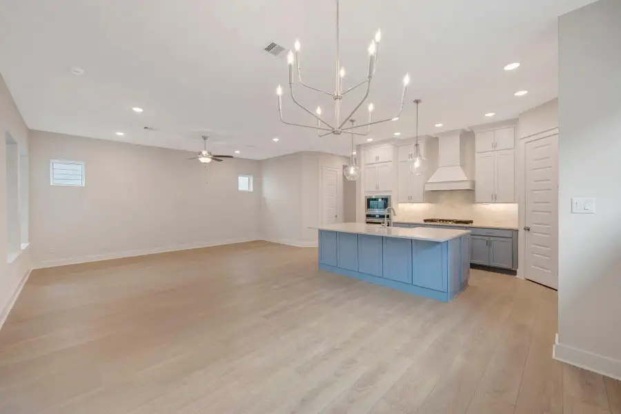Spacious, unfurnished interior of a new home in Two Step Farm - Landmark Row Collection, Montgomery (Image 19).