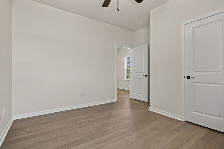 Spacious, unfurnished interior of a new home in Hampshire Hills, Columbia (Image 27).
