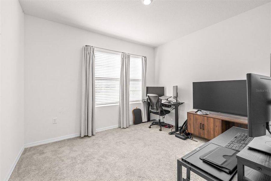Furnished interior view inside a new home in , Bartow (Image 32).